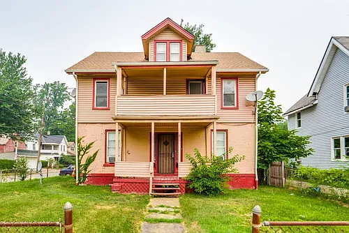 2118 Denison Ave Photo 1