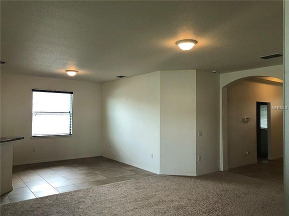 4th image of 641 Highland Meadows St
