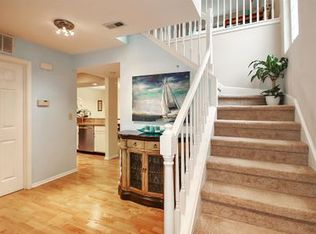 245 11th St UNIT D, Wheeling, IL 60090