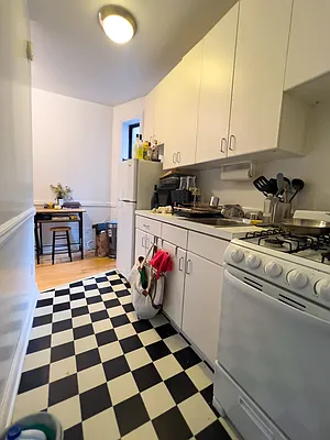 Rented by Denise Rosenblum, LREB | media 8