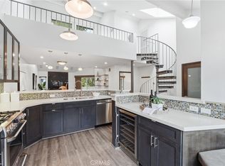 19401 Sunray Ln Unit 204, Huntington Beach, CA 92648