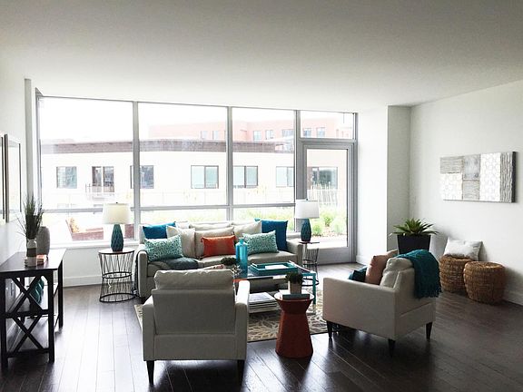 3rd image of 738 Long Bridge St APT 510