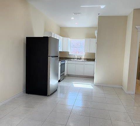 5th image of 118 Grass Valley Rd #110