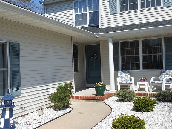 3rd image of 36 Cherrywood Cir