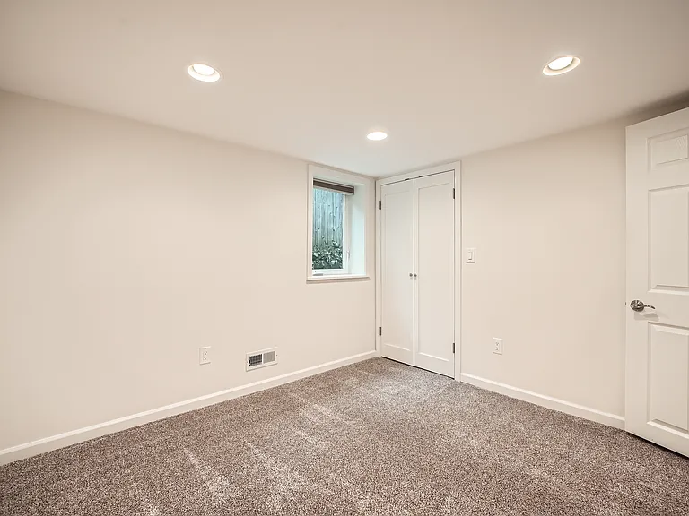 4548 NE Tulane Pl — Photo 17