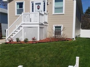5 Ash St, Manville, RI 02864