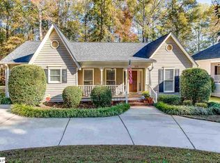 208 Saratoga Dr, Greer, SC 29650