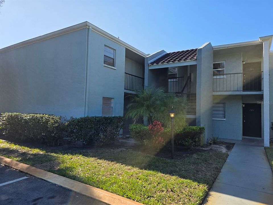 1st image of 2860 SOMERSET PARK DRIVE #103