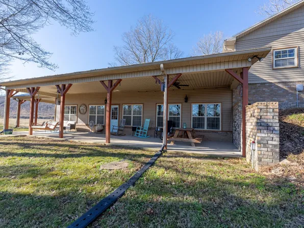 5725 Wayland Springs Rd, Iron City, TN 38463