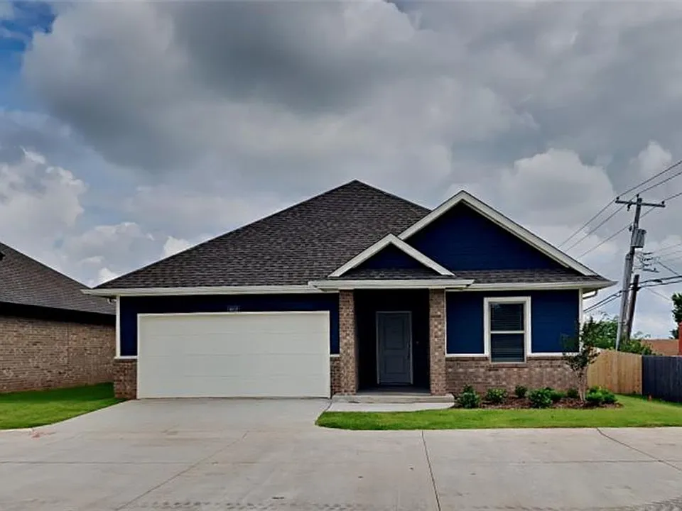8012 Labelle Dr