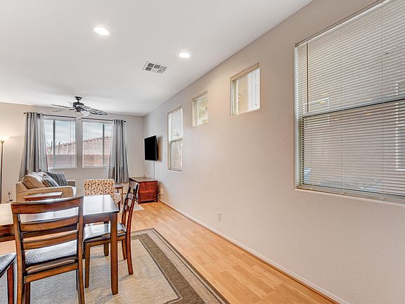 5th image of 10536 La Campana St #1