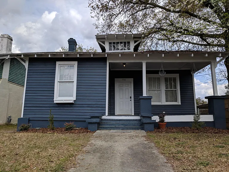 918 Holden St — Photo 2