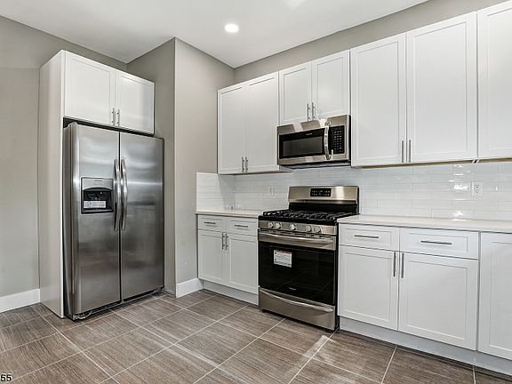 4th image of 24 Stockton Pl