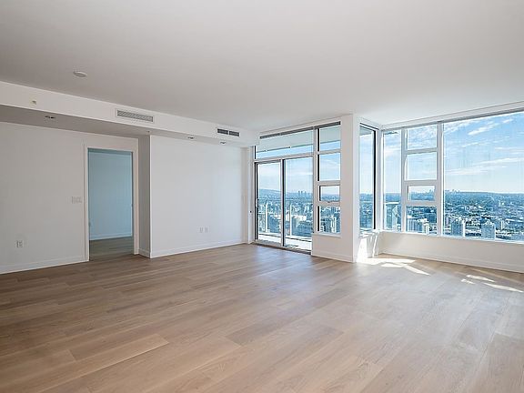 4th image of 1289 Hornby St #5105