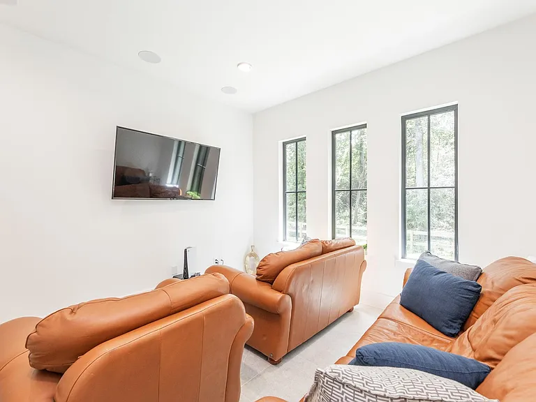 21701 Dan Dr — Photo 36