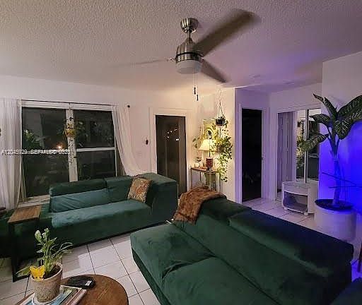 3rd image of 132 Sparrow Dr APT B