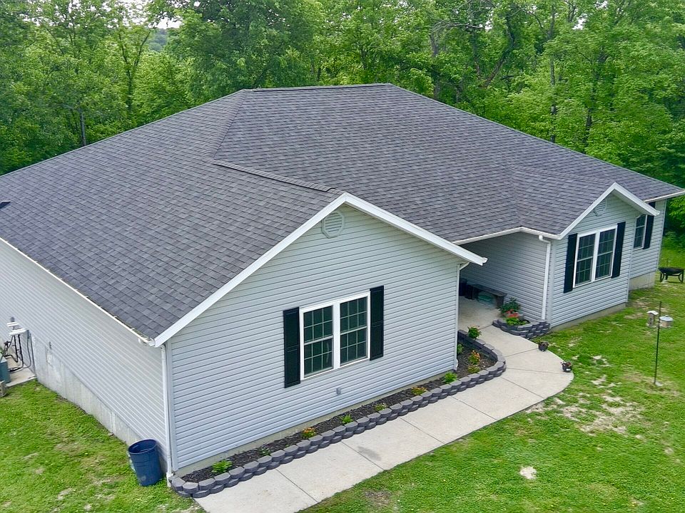 1st image of 52 Groves Rd