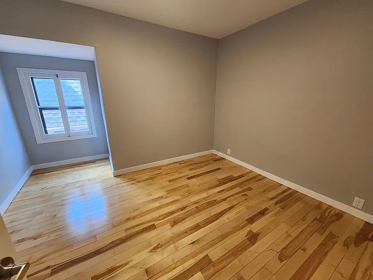 92 Marlborough Ave — Photo 10