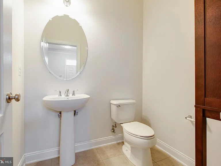 7757 Crystal Brook Way — Photo 10