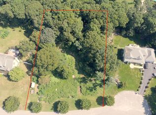 78 Karen Ct, Wading River, NY 11792