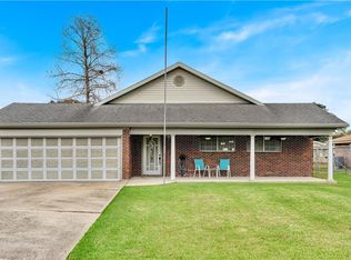 111 Nu St, Belle Chasse, LA 70037