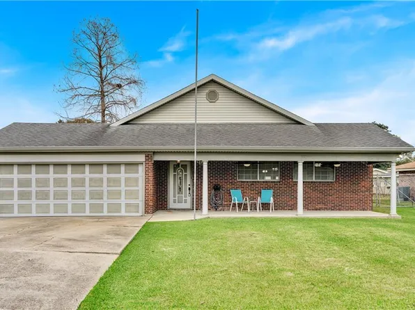 111 Nu St, Belle Chasse, LA 70037