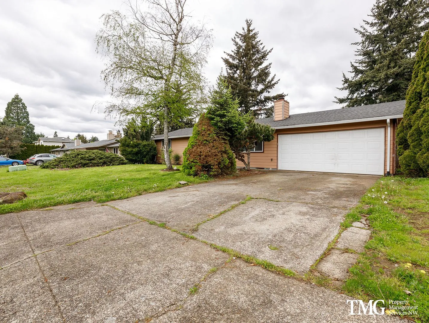 Cascade Park Gem with Large Backyard & 2-Car Garage — Photo 3