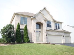 2111 James Leigh Dr, Aurora, IL 60503