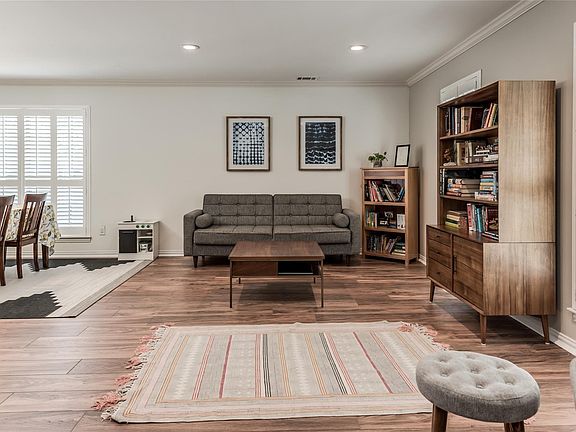 5th image of 3134 Amesbury Ct