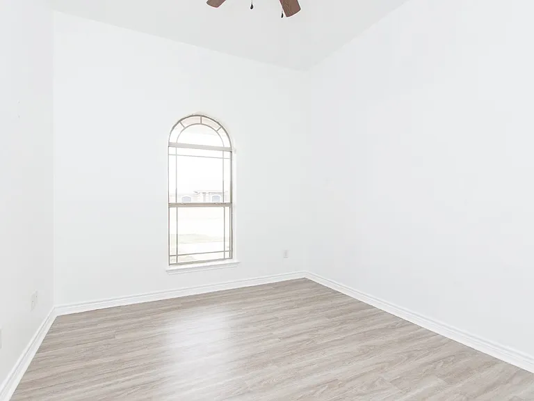 4602 Lauren Mackenzie Dr — Photo 8