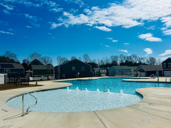 114 S Meyers Ct, Clayton, NC 27520