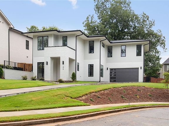 2nd image of 298 Creighton Ave
