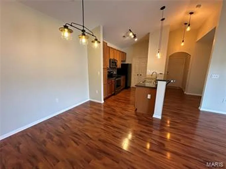 33 Kassebaum Ln #303 — Photo 8