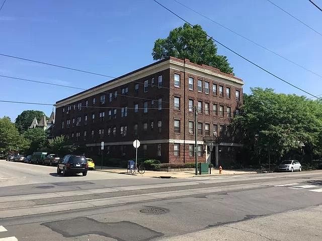 1st image of 4725 Chester Ave #C10