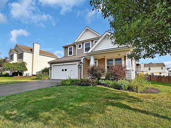 3rd image of 617 Brevard Cir