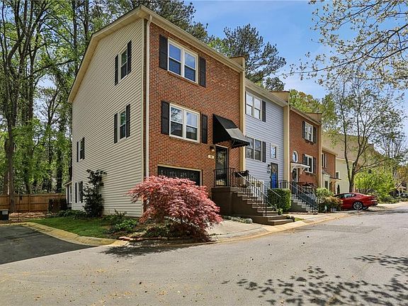 4th image of 222 Forkner Dr APT 18