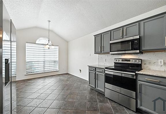 5th image of 1455 Morrison Dr