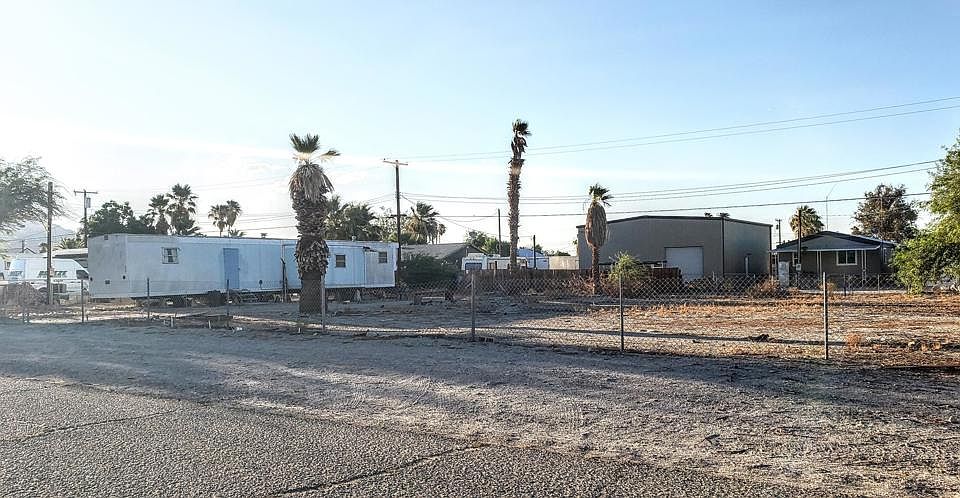 1st image of 220 Thermal Ave