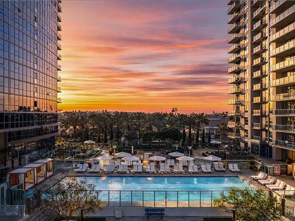 15 Macarthur Pl #800, Santa Ana, CA 92707