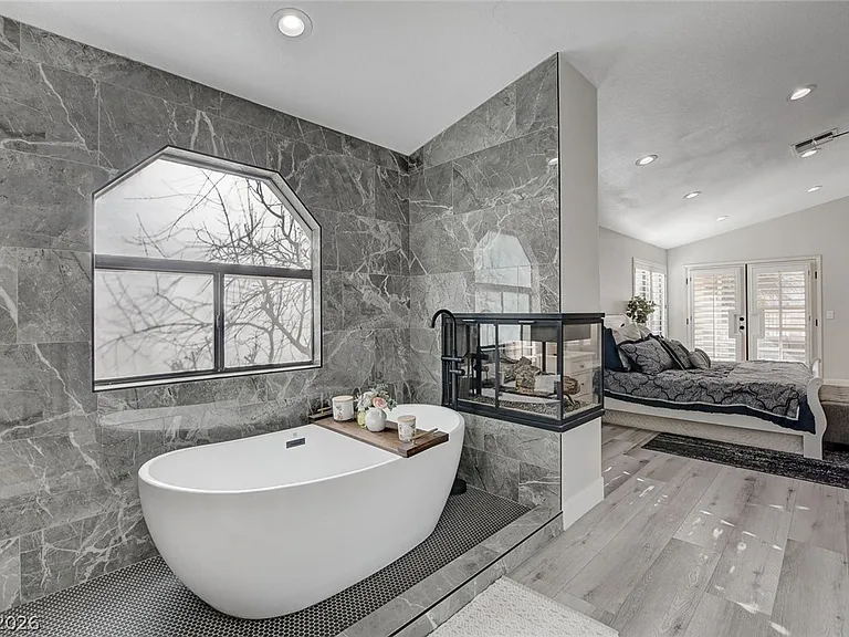 5429 Painted Sunrise Dr — Photo 37