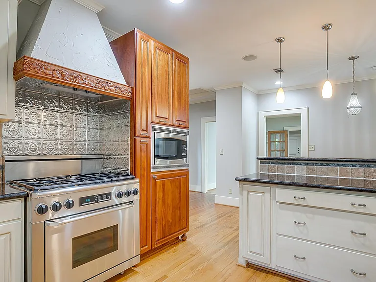 4022 Bunting Ave — Photo 12