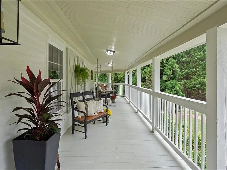 12485 Reinhardt College Pkwy — Photo 32