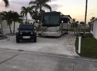 496 Cheetah Dr #496, Naples, FL 34114