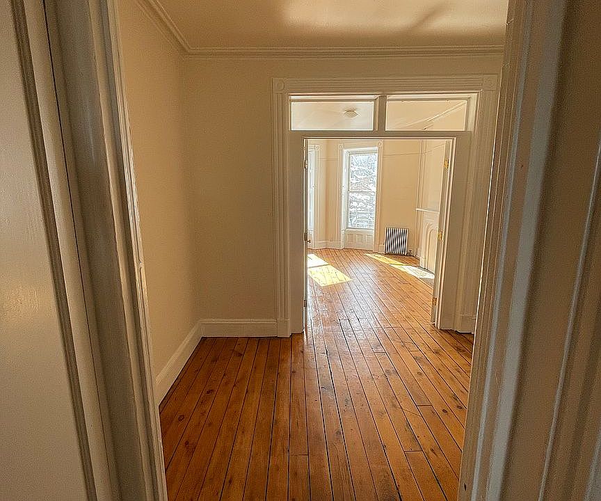 1st image of 223 27th St #2