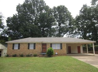 2401 Saint Elmo Ave, Memphis, TN 38127