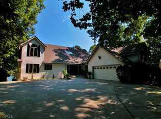 2745 Northlake Rd, Gainesville, GA 30506