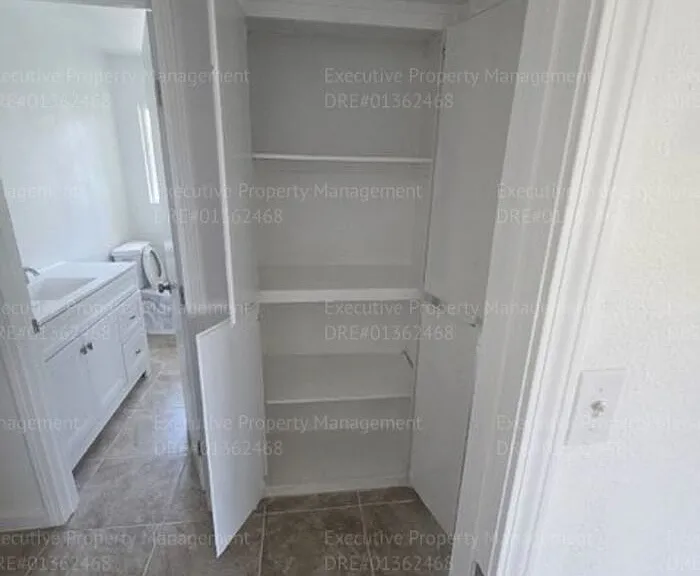 2909 S Chester Ave #16 — Photo 10