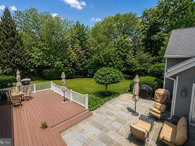 947 Cherry Hill Rd — Photo 32