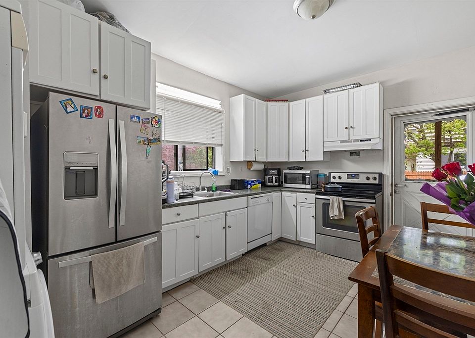 1st image of 108 Cass St