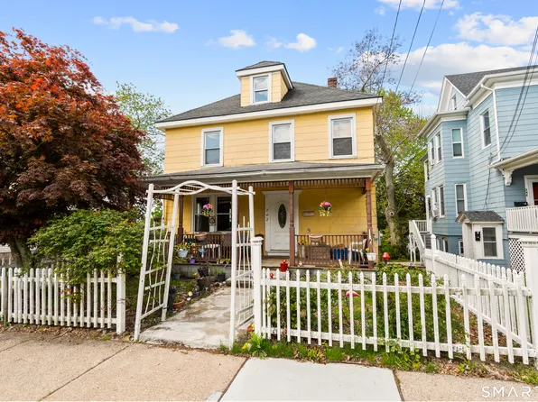 242 Crystal Avenue, New London, CT 06320